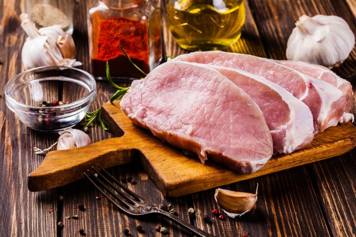 Diferença de preços entre carne suína e bovina bate recorde, diz Cepea